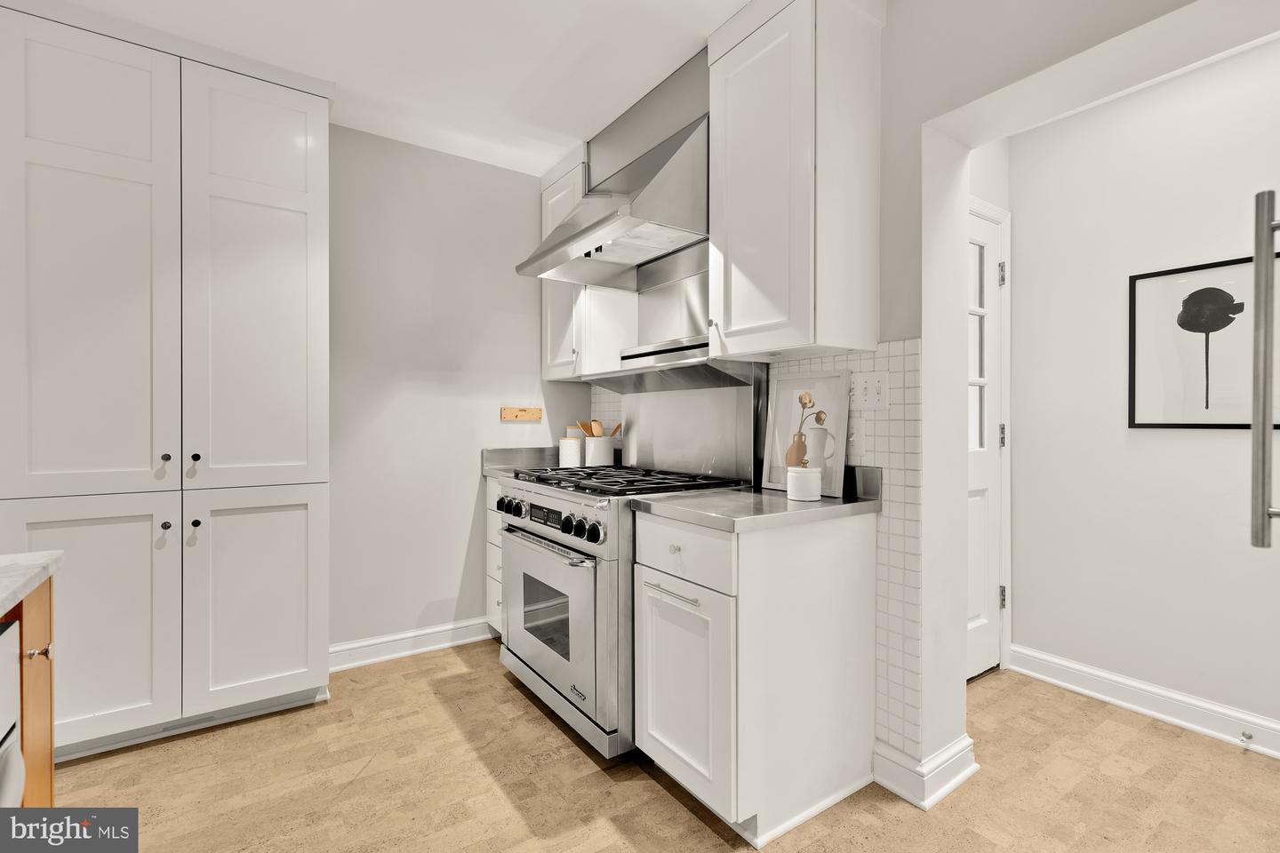 4320 LORCOM LN, ARLINGTON, Virginia 22207, 4 Bedrooms Bedrooms, ,2 BathroomsBathrooms,Residential,For sale,4320 LORCOM LN,VAAR2056350 MLS # VAAR2056350
