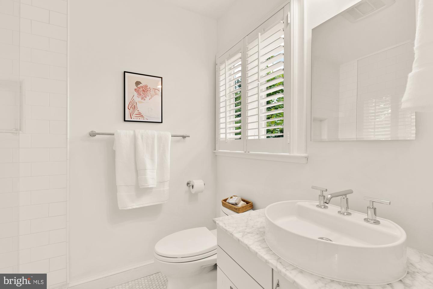 4320 LORCOM LN, ARLINGTON, Virginia 22207, 4 Bedrooms Bedrooms, ,2 BathroomsBathrooms,Residential,For sale,4320 LORCOM LN,VAAR2056350 MLS # VAAR2056350