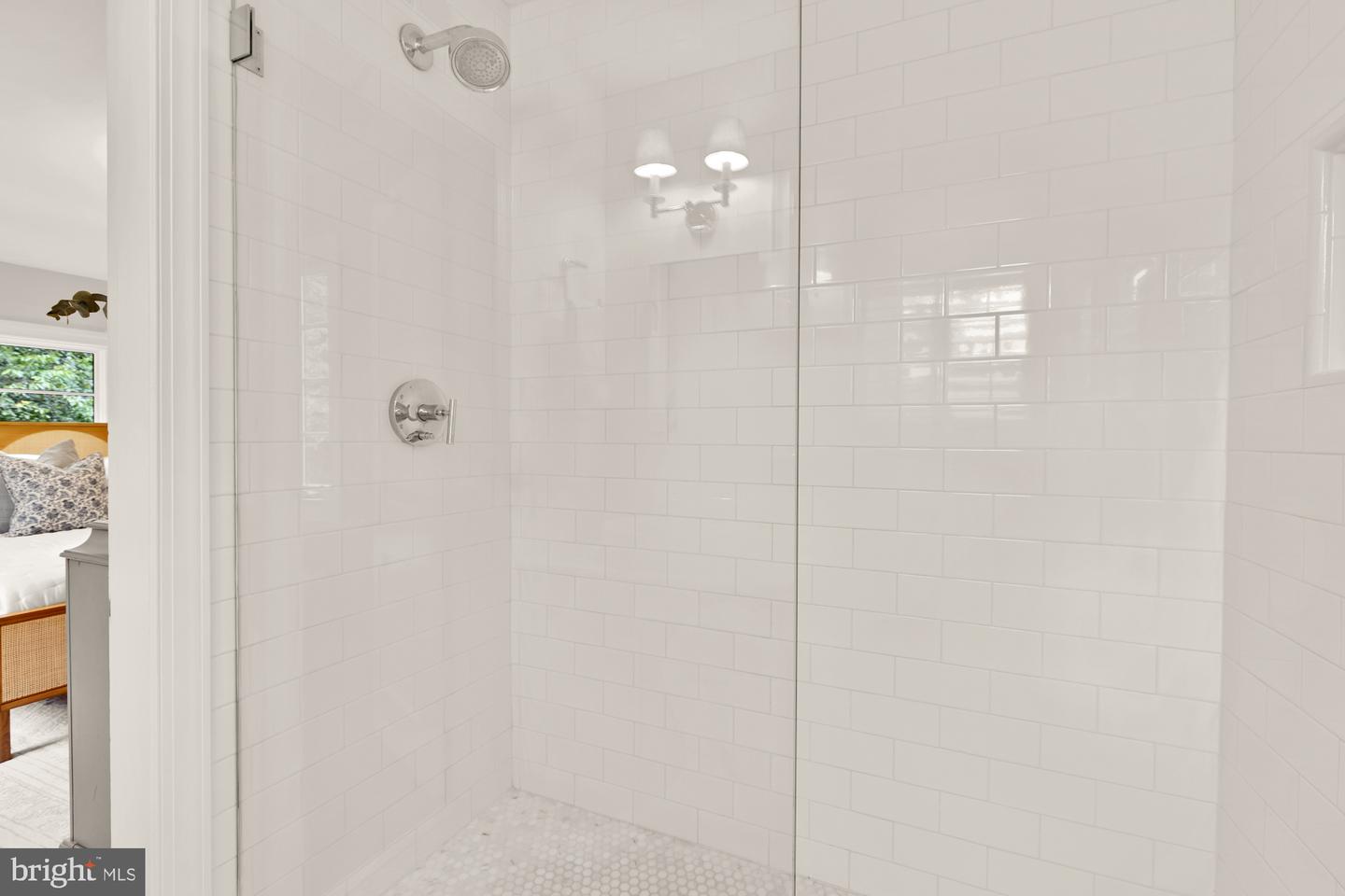 4320 LORCOM LN, ARLINGTON, Virginia 22207, 4 Bedrooms Bedrooms, ,2 BathroomsBathrooms,Residential,For sale,4320 LORCOM LN,VAAR2056350 MLS # VAAR2056350