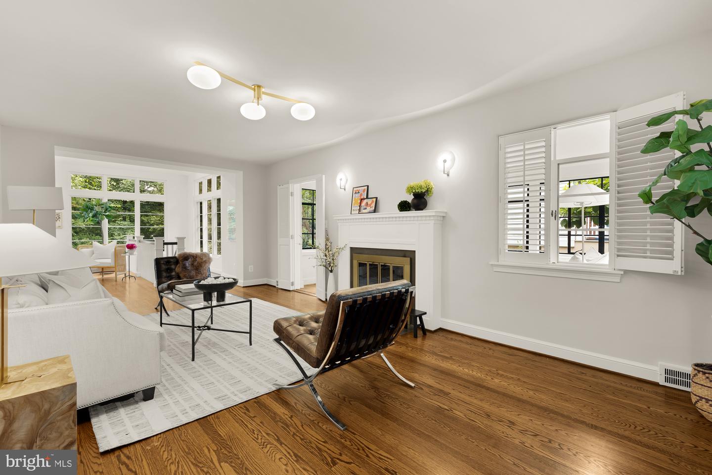 4320 LORCOM LN, ARLINGTON, Virginia 22207, 4 Bedrooms Bedrooms, ,2 BathroomsBathrooms,Residential,For sale,4320 LORCOM LN,VAAR2056350 MLS # VAAR2056350