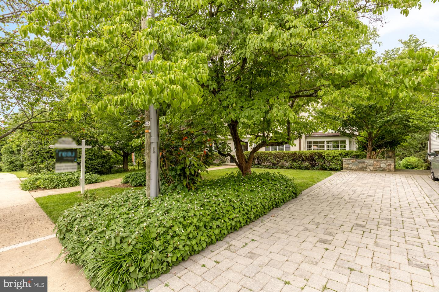 4320 LORCOM LN, ARLINGTON, Virginia 22207, 4 Bedrooms Bedrooms, ,2 BathroomsBathrooms,Residential,For sale,4320 LORCOM LN,VAAR2056350 MLS # VAAR2056350