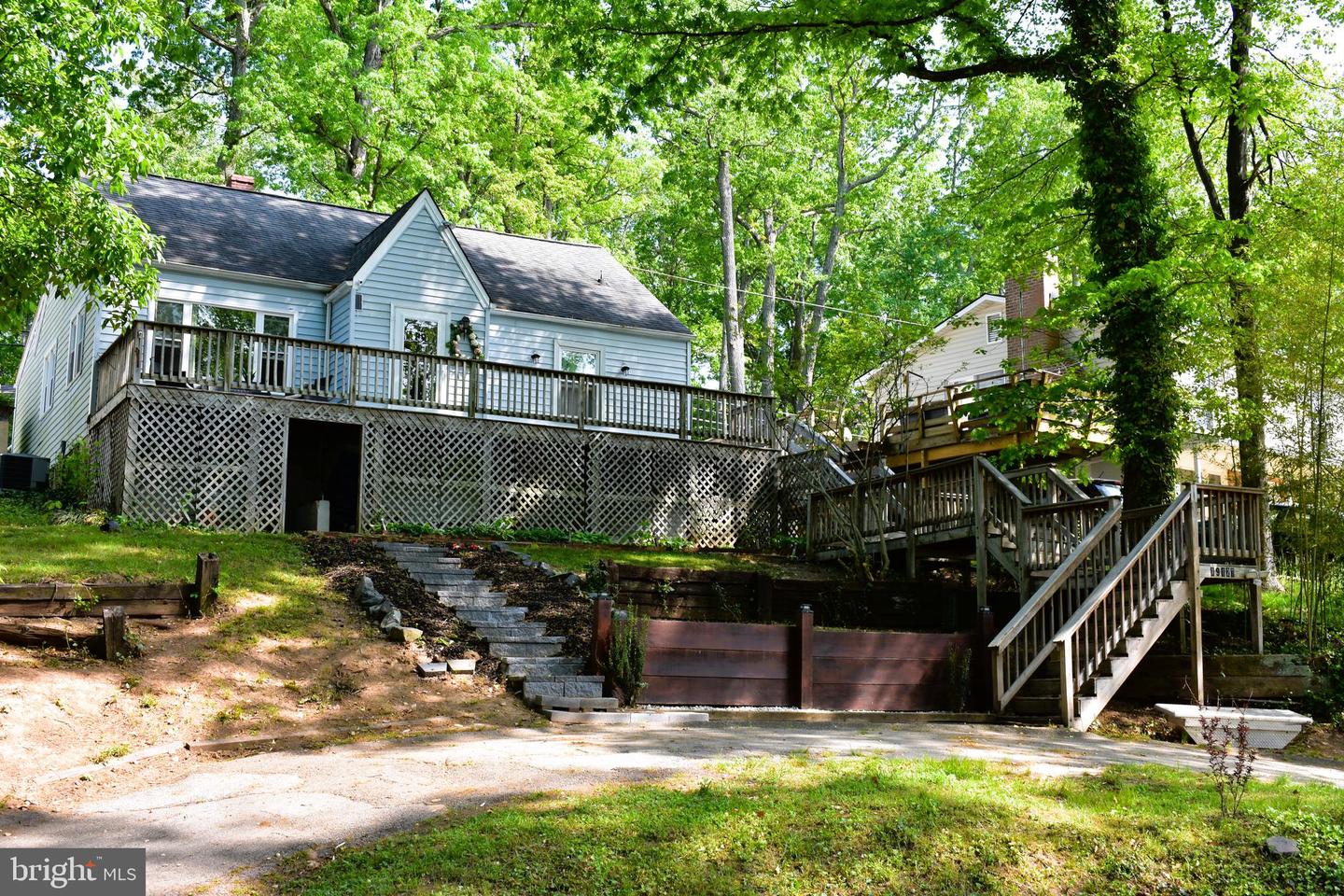 19127 WINDSOR RD, TRIANGLE, Virginia 22172, 4 Bedrooms Bedrooms, ,2 BathroomsBathrooms,Residential,For sale,19127 WINDSOR RD,VAPW2093656 MLS # VAPW2093656