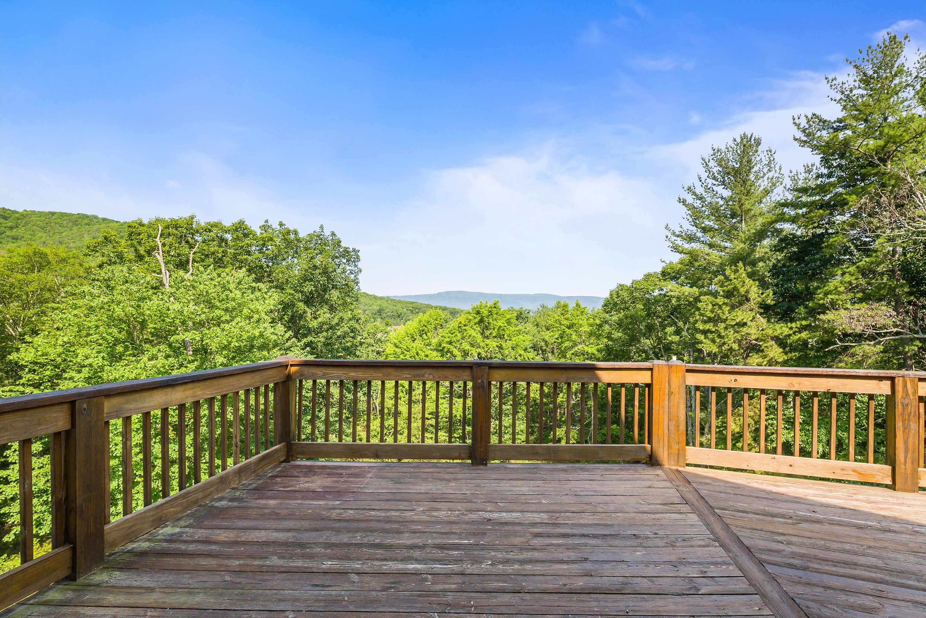 415 KNOB RD, ELKTON, Virginia 22827, 5 Bedrooms Bedrooms, ,4 BathroomsBathrooms,Residential,415 KNOB RD,665614 MLS # 665614