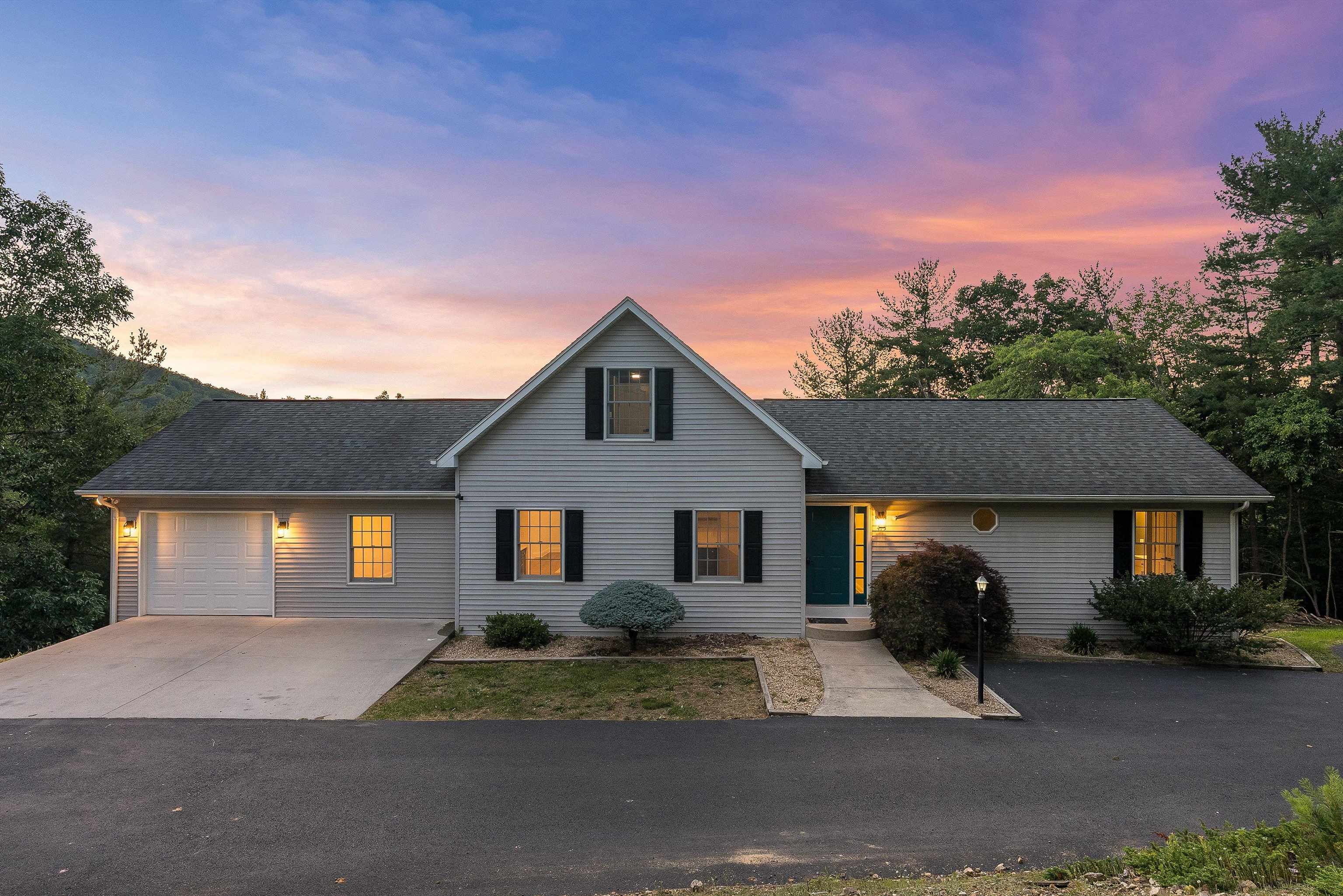 415 KNOB RD, ELKTON, Virginia 22827, 5 Bedrooms Bedrooms, ,4 BathroomsBathrooms,Residential,415 KNOB RD,665614 MLS # 665614