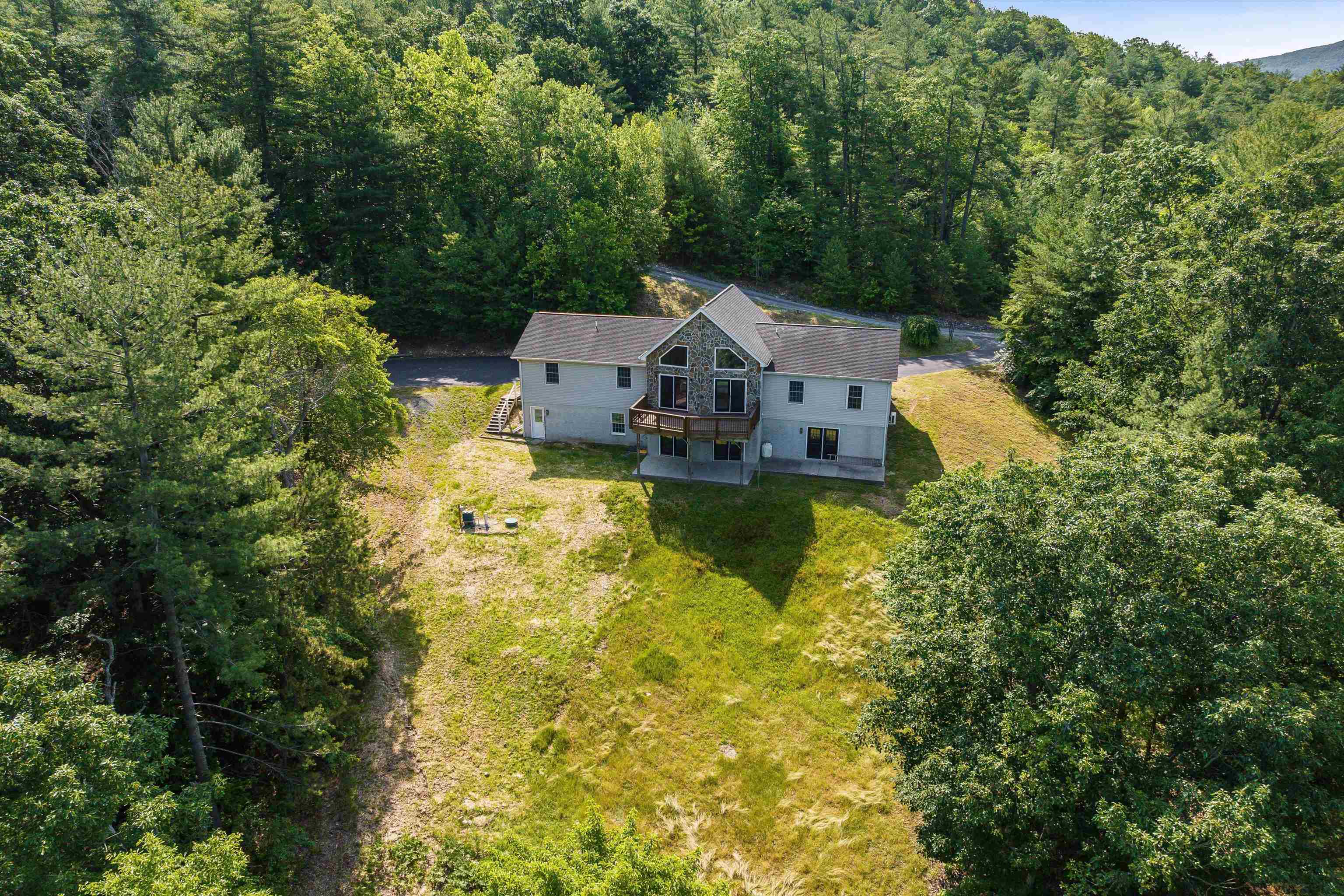 415 KNOB RD, ELKTON, Virginia 22827, 5 Bedrooms Bedrooms, ,4 BathroomsBathrooms,Residential,415 KNOB RD,665614 MLS # 665614