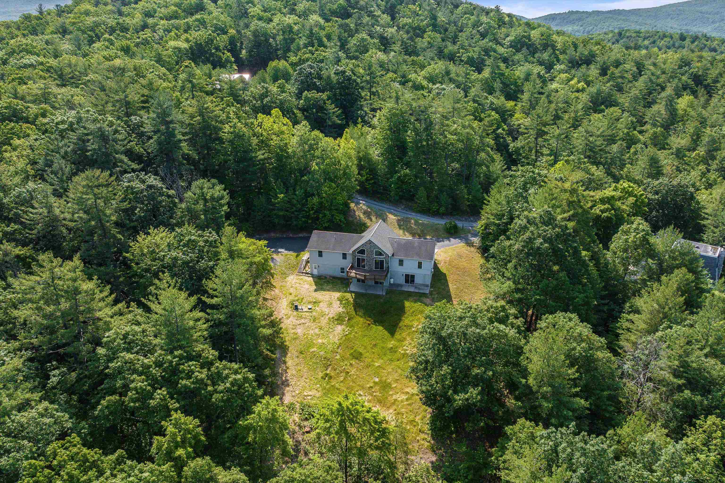 415 KNOB RD, ELKTON, Virginia 22827, 5 Bedrooms Bedrooms, ,4 BathroomsBathrooms,Residential,415 KNOB RD,665614 MLS # 665614