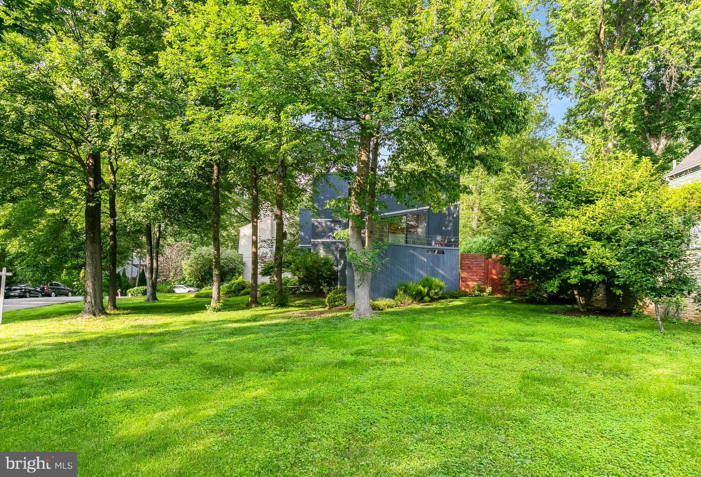 6885 MELROSE DR, MCLEAN, Virginia 22101, 5 Bedrooms Bedrooms, ,2 BathroomsBathrooms,Residential,For sale,6885 MELROSE DR,VAFX2238264 MLS # VAFX2238264
