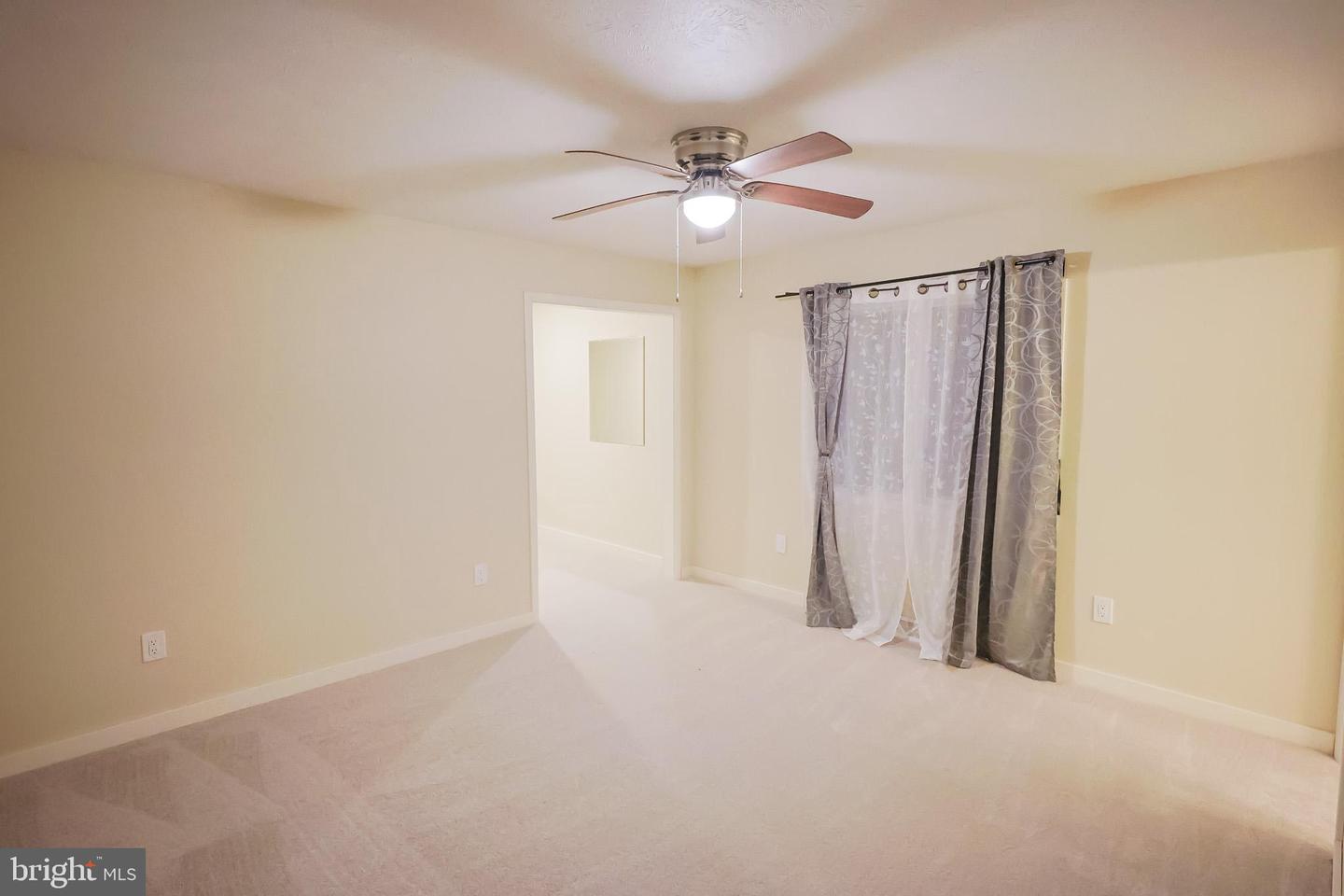 175 MOUNTAIN HEIGHTS RD, FRONT ROYAL, Virginia 22630, 2 Bedrooms Bedrooms, 9 Rooms Rooms,2 BathroomsBathrooms,Residential,For sale,175 MOUNTAIN HEIGHTS RD,VAWR2011142 MLS # VAWR2011142