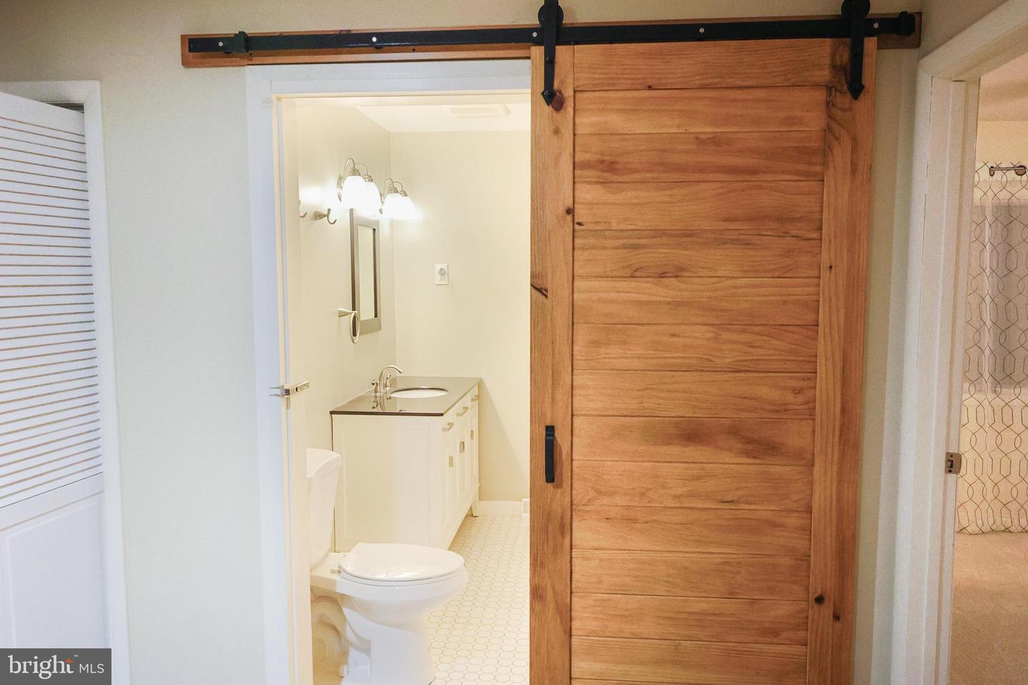175 MOUNTAIN HEIGHTS RD, FRONT ROYAL, Virginia 22630, 2 Bedrooms Bedrooms, 9 Rooms Rooms,2 BathroomsBathrooms,Residential,For sale,175 MOUNTAIN HEIGHTS RD,VAWR2011142 MLS # VAWR2011142