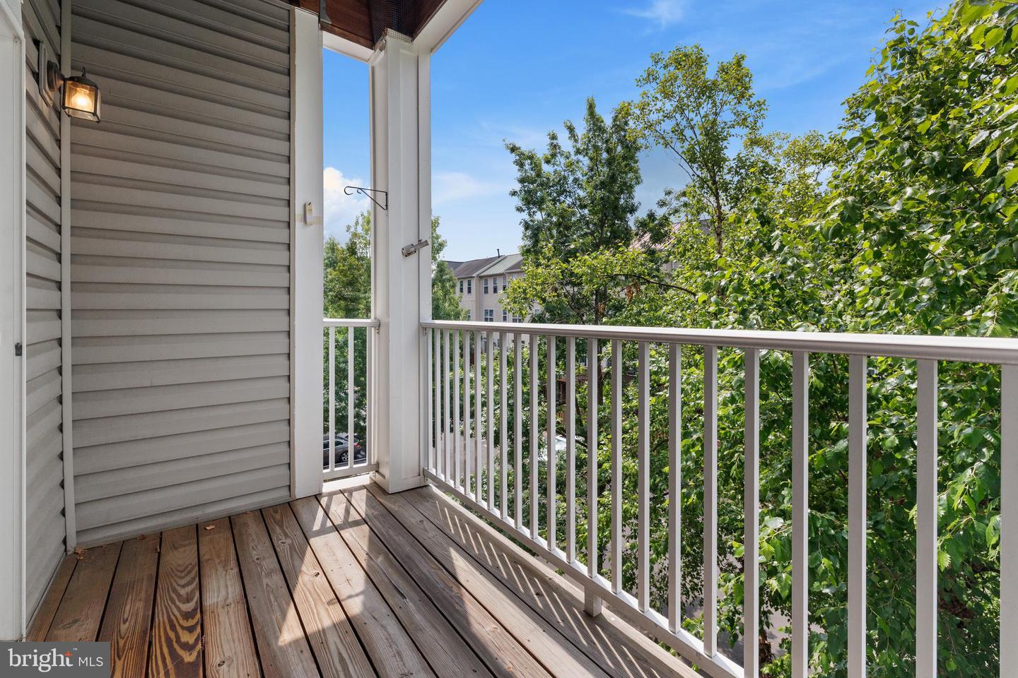 4950 BRENMAN PARK DR #301, ALEXANDRIA, Virginia 22304, 2 Bedrooms Bedrooms, ,2 BathroomsBathrooms,Residential,For sale,4950 BRENMAN PARK DR #301,VAAX2045426 MLS # VAAX2045426