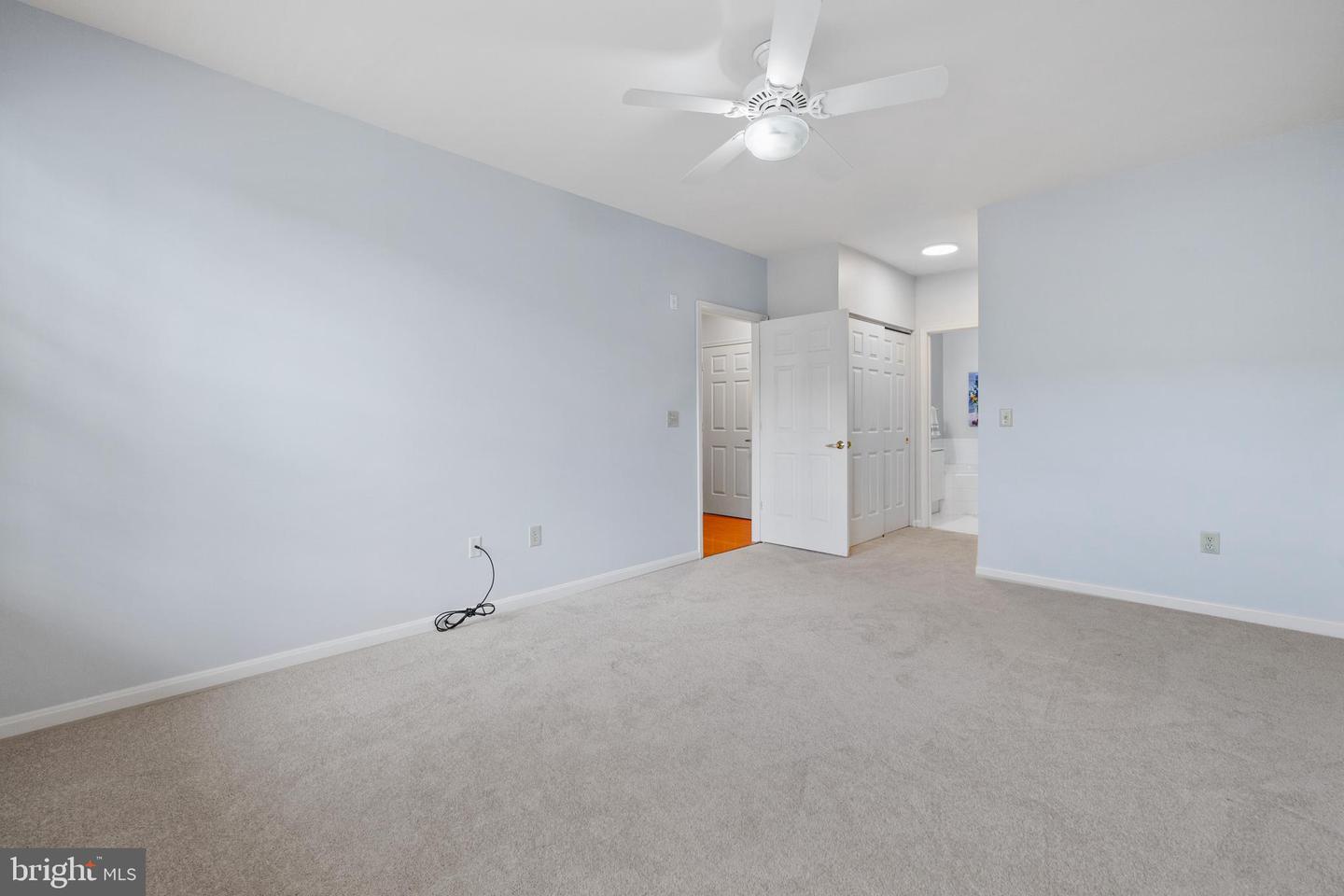 4950 BRENMAN PARK DR #301, ALEXANDRIA, Virginia 22304, 2 Bedrooms Bedrooms, ,2 BathroomsBathrooms,Residential,For sale,4950 BRENMAN PARK DR #301,VAAX2045426 MLS # VAAX2045426