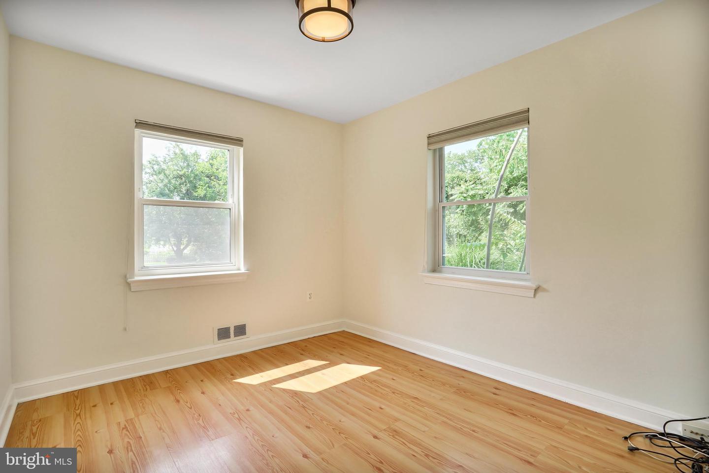 7110 COVENTRY RD, ALEXANDRIA, Virginia 22306, 4 Bedrooms Bedrooms, 11 Rooms Rooms,2 BathroomsBathrooms,Residential,For sale,7110 COVENTRY RD,VAFX2242572 MLS # VAFX2242572