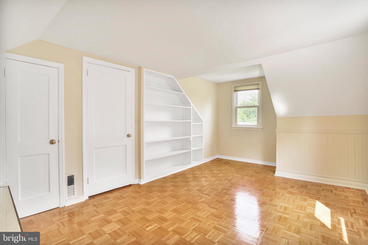 7110 COVENTRY RD, ALEXANDRIA, Virginia 22306, 4 Bedrooms Bedrooms, 11 Rooms Rooms,2 BathroomsBathrooms,Residential,For sale,7110 COVENTRY RD,VAFX2242572 MLS # VAFX2242572