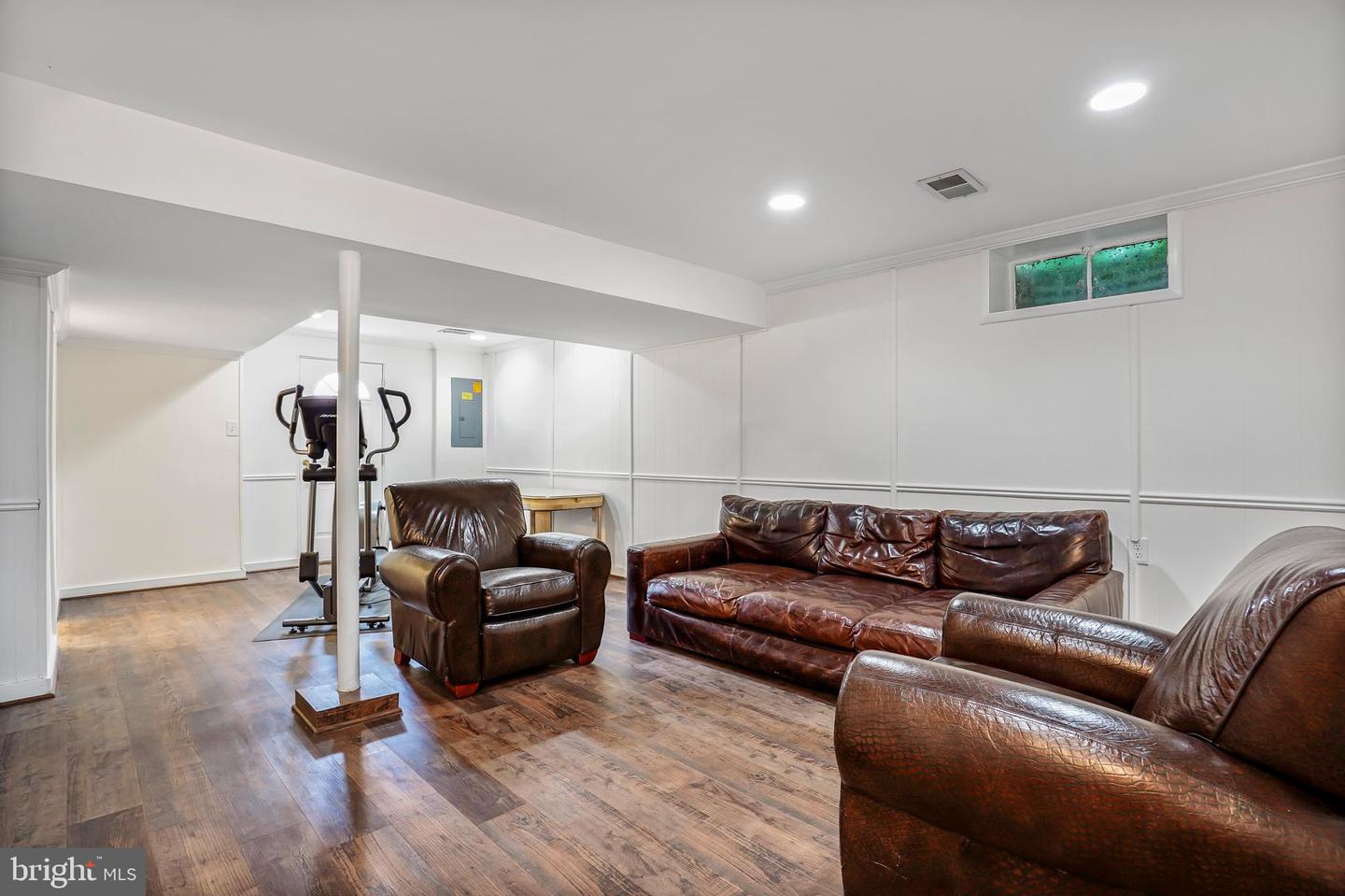 7110 COVENTRY RD, ALEXANDRIA, Virginia 22306, 4 Bedrooms Bedrooms, 11 Rooms Rooms,2 BathroomsBathrooms,Residential,For sale,7110 COVENTRY RD,VAFX2242572 MLS # VAFX2242572