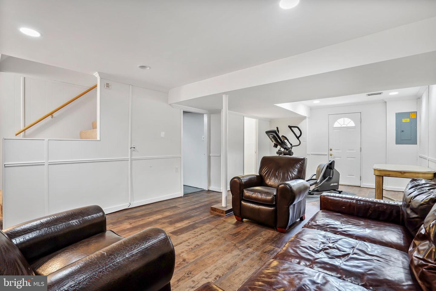 7110 COVENTRY RD, ALEXANDRIA, Virginia 22306, 4 Bedrooms Bedrooms, 11 Rooms Rooms,2 BathroomsBathrooms,Residential,For sale,7110 COVENTRY RD,VAFX2242572 MLS # VAFX2242572