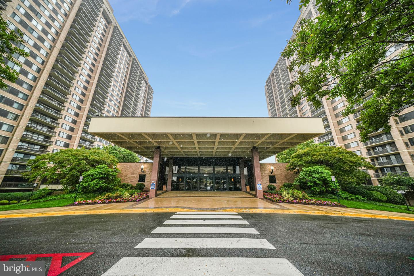 5501 SEMINARY RD #401S, FALLS CHURCH, Virginia 22041, 1 Bedroom Bedrooms, ,1 BathroomBathrooms,Residential,For sale,5501 SEMINARY RD #401S,VAFX2244418 MLS # VAFX2244418