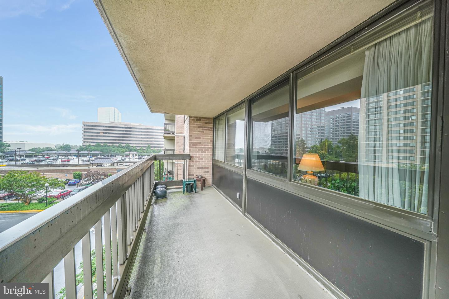 5501 SEMINARY RD #401S, FALLS CHURCH, Virginia 22041, 1 Bedroom Bedrooms, ,1 BathroomBathrooms,Residential,For sale,5501 SEMINARY RD #401S,VAFX2244418 MLS # VAFX2244418