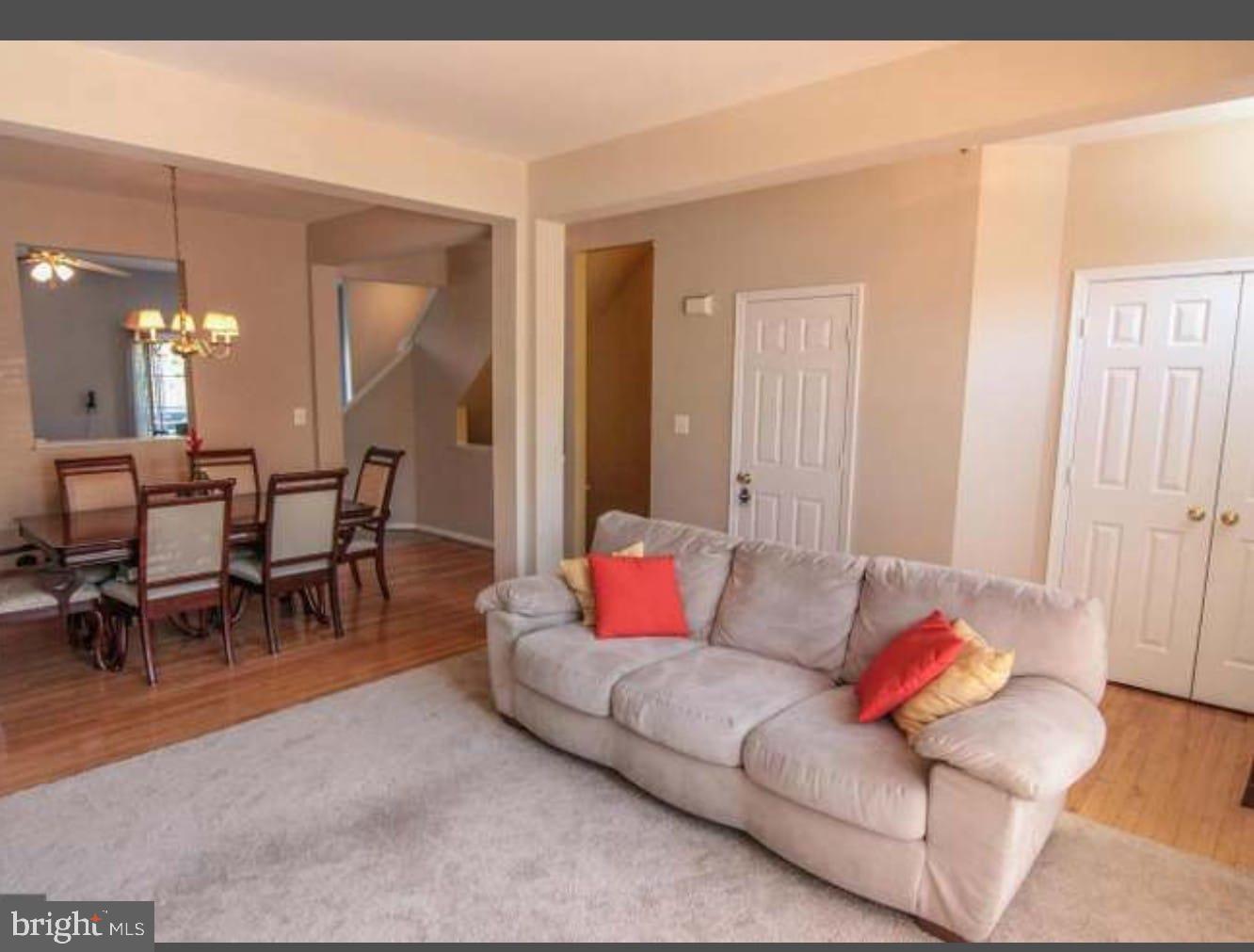 43058 CANDLEWICK SQ, LEESBURG, Virginia 20176, 3 Bedrooms Bedrooms, ,3 BathroomsBathrooms,Residential,For sale,43058 CANDLEWICK SQ,VALO2098382 MLS # VALO2098382
