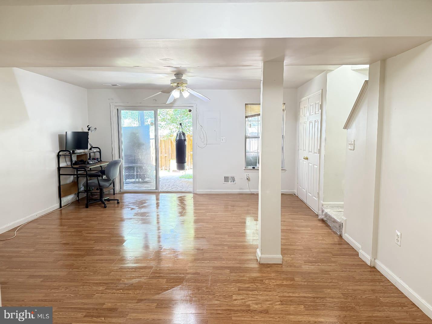 43058 CANDLEWICK SQ, LEESBURG, Virginia 20176, 3 Bedrooms Bedrooms, ,3 BathroomsBathrooms,Residential,For sale,43058 CANDLEWICK SQ,VALO2098382 MLS # VALO2098382