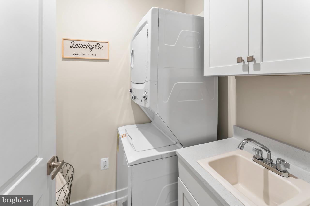 1691 DUNNINGTON PL, DUMFRIES, Virginia 22026, 3 Bedrooms Bedrooms, ,2 BathroomsBathrooms,Residential,For sale,1691 DUNNINGTON PL,VAPW2096010 MLS # VAPW2096010