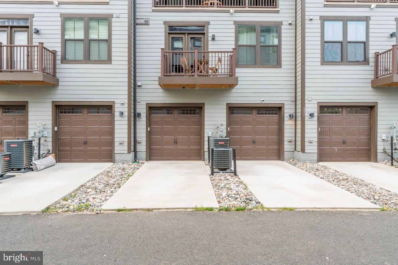 1691 DUNNINGTON PL, DUMFRIES, Virginia 22026, 3 Bedrooms Bedrooms, ,2 BathroomsBathrooms,Residential,For sale,1691 DUNNINGTON PL,VAPW2096010 MLS # VAPW2096010