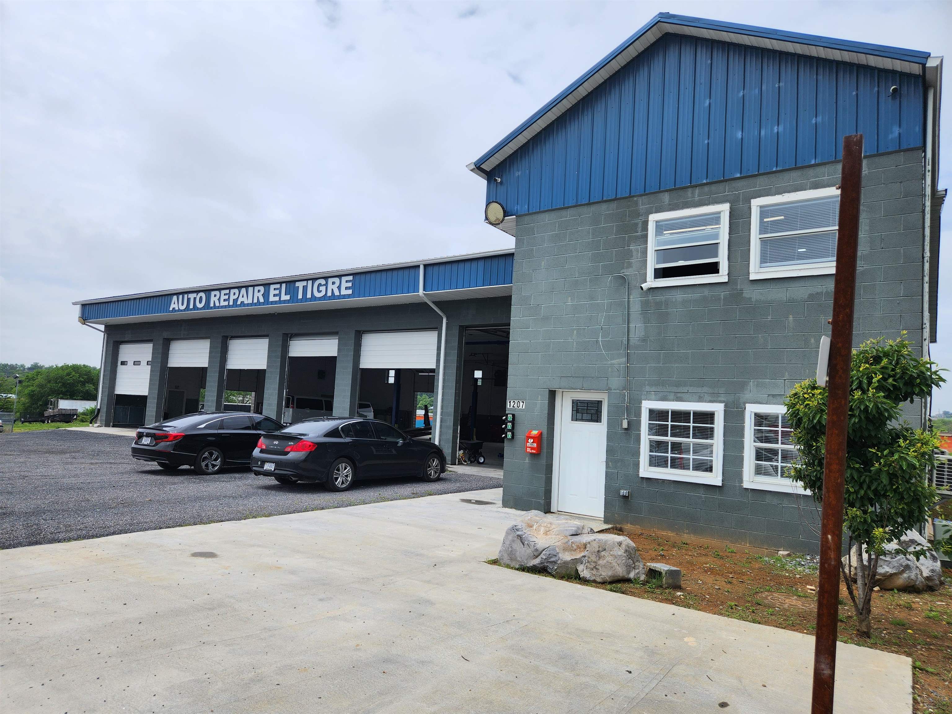 1207 N LIBERTY ST, HARRISONBURG, Virginia 22802, ,Commercial,1207 N LIBERTY ST,665615 MLS # 665615