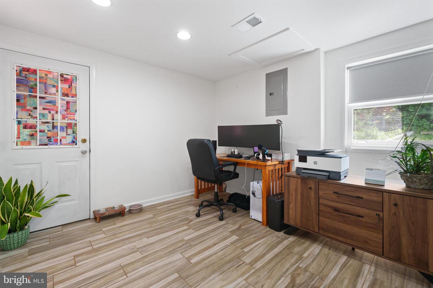 6117 ROSE HILL DR, ALEXANDRIA, Virginia 22310, 3 Bedrooms Bedrooms, ,2 BathroomsBathrooms,Residential,For sale,6117 ROSE HILL DR,VAFX2245698 MLS # VAFX2245698