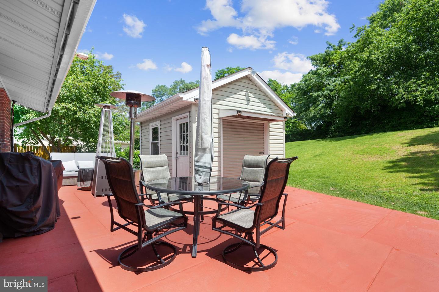 6117 ROSE HILL DR, ALEXANDRIA, Virginia 22310, 3 Bedrooms Bedrooms, ,2 BathroomsBathrooms,Residential,For sale,6117 ROSE HILL DR,VAFX2245698 MLS # VAFX2245698