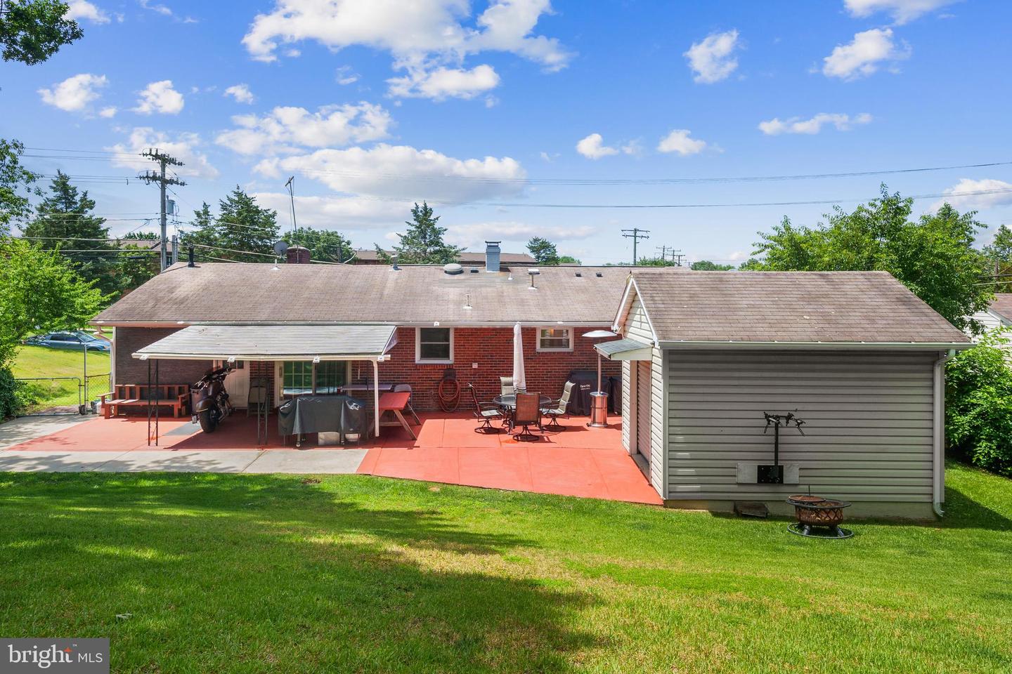 6117 ROSE HILL DR, ALEXANDRIA, Virginia 22310, 3 Bedrooms Bedrooms, ,2 BathroomsBathrooms,Residential,For sale,6117 ROSE HILL DR,VAFX2245698 MLS # VAFX2245698