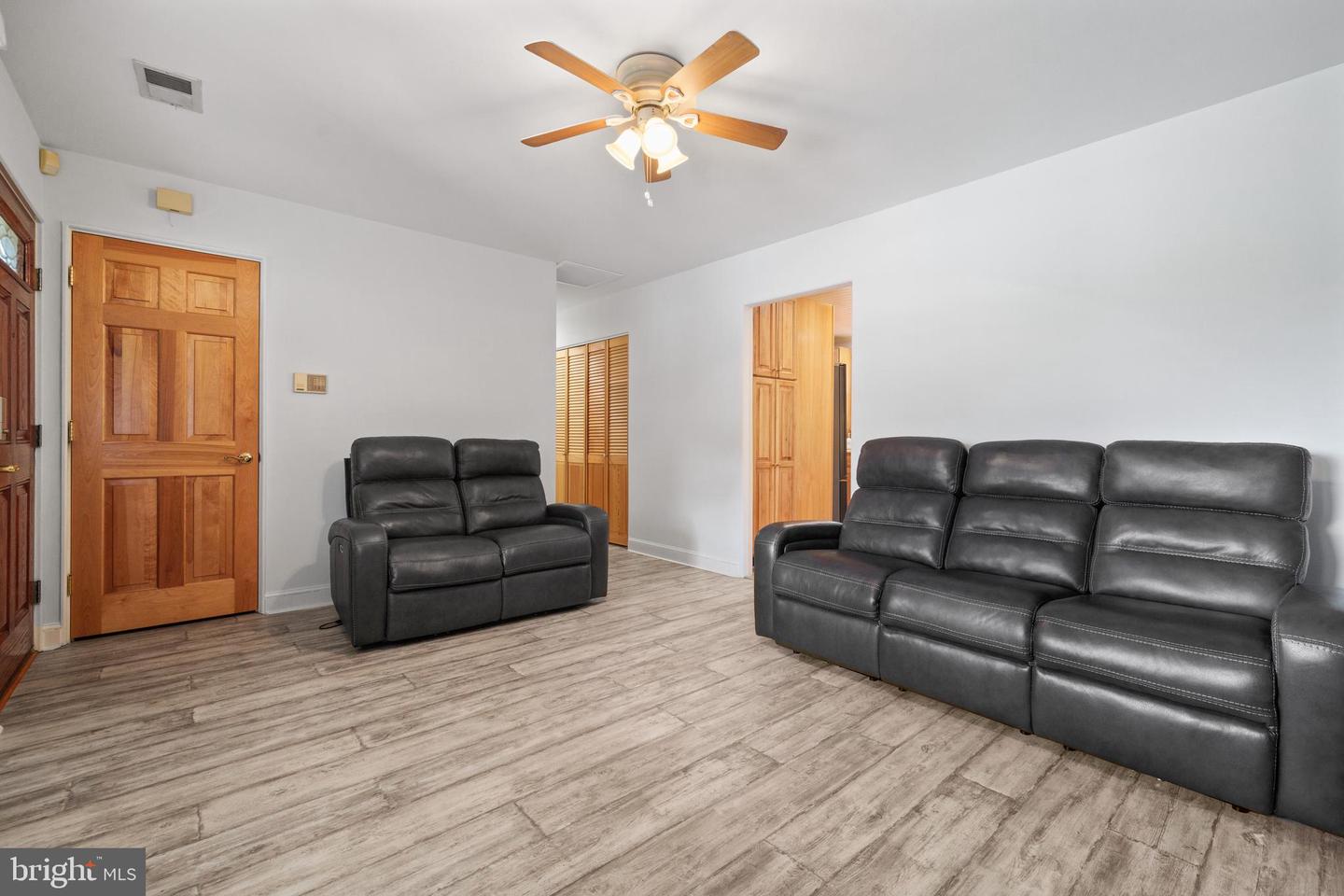 6117 ROSE HILL DR, ALEXANDRIA, Virginia 22310, 3 Bedrooms Bedrooms, ,2 BathroomsBathrooms,Residential,For sale,6117 ROSE HILL DR,VAFX2245698 MLS # VAFX2245698