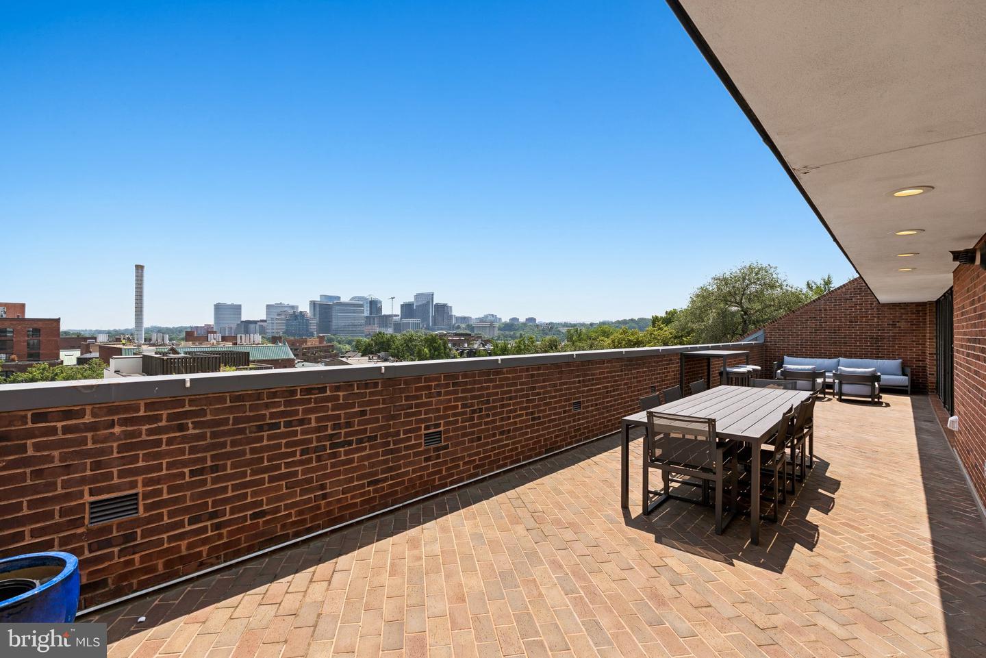 3251 PROSPECT ST NW #402, WASHINGTON, District Of Columbia 20007, 5 Bedrooms Bedrooms, ,4 BathroomsBathrooms,Residential,For sale,3251 PROSPECT ST NW #402,DCDC2204594 MLS # DCDC2204594