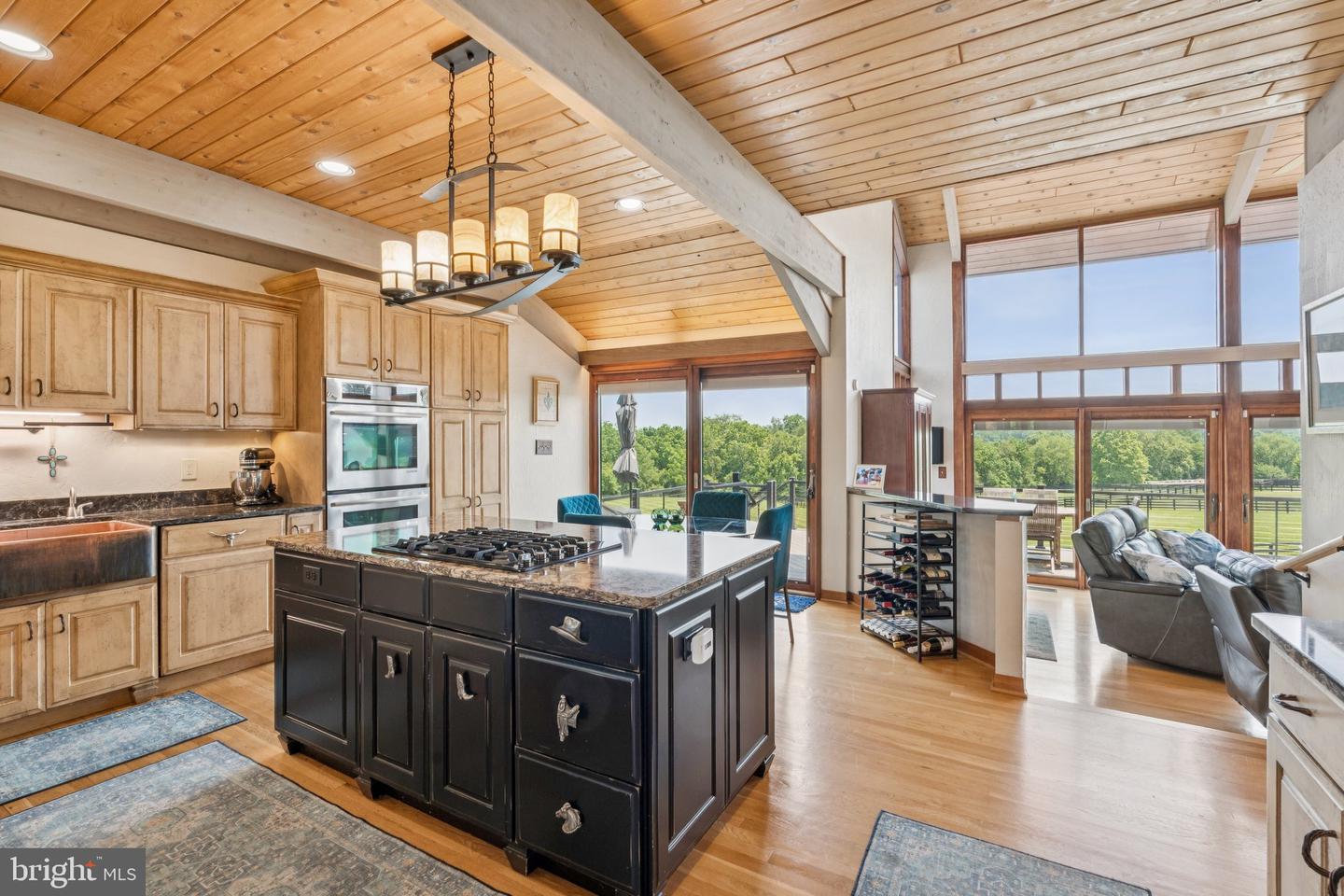 15724 TRAPSHIRE CT, WATERFORD, Virginia 20197, 4 Bedrooms Bedrooms, ,3 BathroomsBathrooms,Residential,For sale,15724 TRAPSHIRE CT,VALO2099134 MLS # VALO2099134