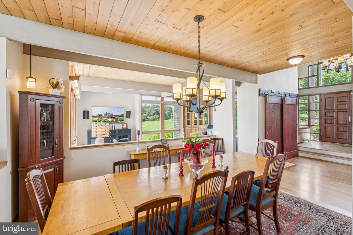 15724 TRAPSHIRE CT, WATERFORD, Virginia 20197, 4 Bedrooms Bedrooms, ,3 BathroomsBathrooms,Residential,For sale,15724 TRAPSHIRE CT,VALO2099134 MLS # VALO2099134