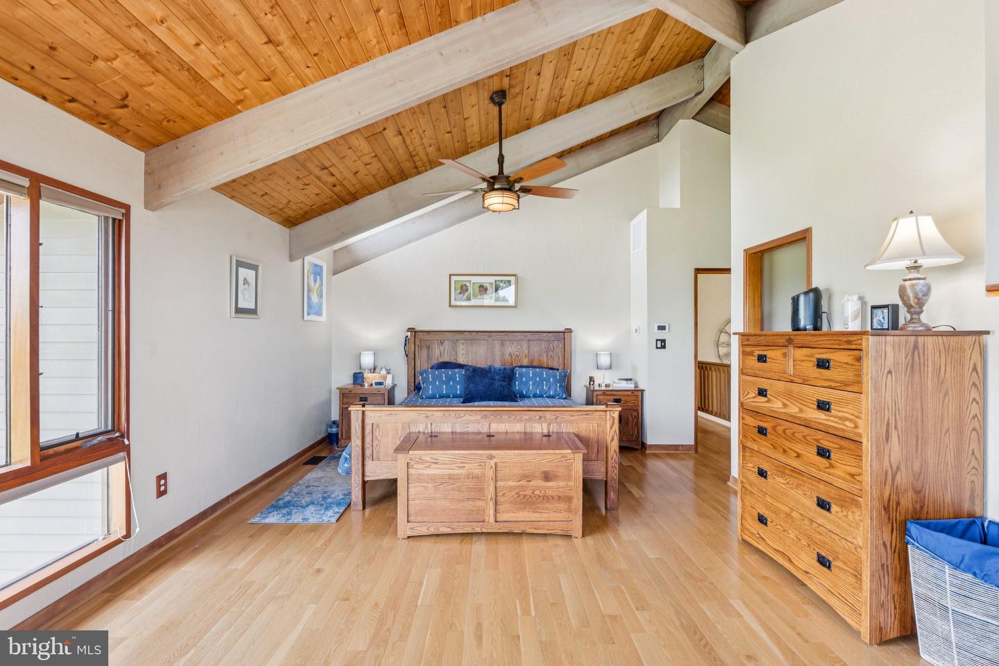 15724 TRAPSHIRE CT, WATERFORD, Virginia 20197, 4 Bedrooms Bedrooms, ,3 BathroomsBathrooms,Residential,For sale,15724 TRAPSHIRE CT,VALO2099134 MLS # VALO2099134