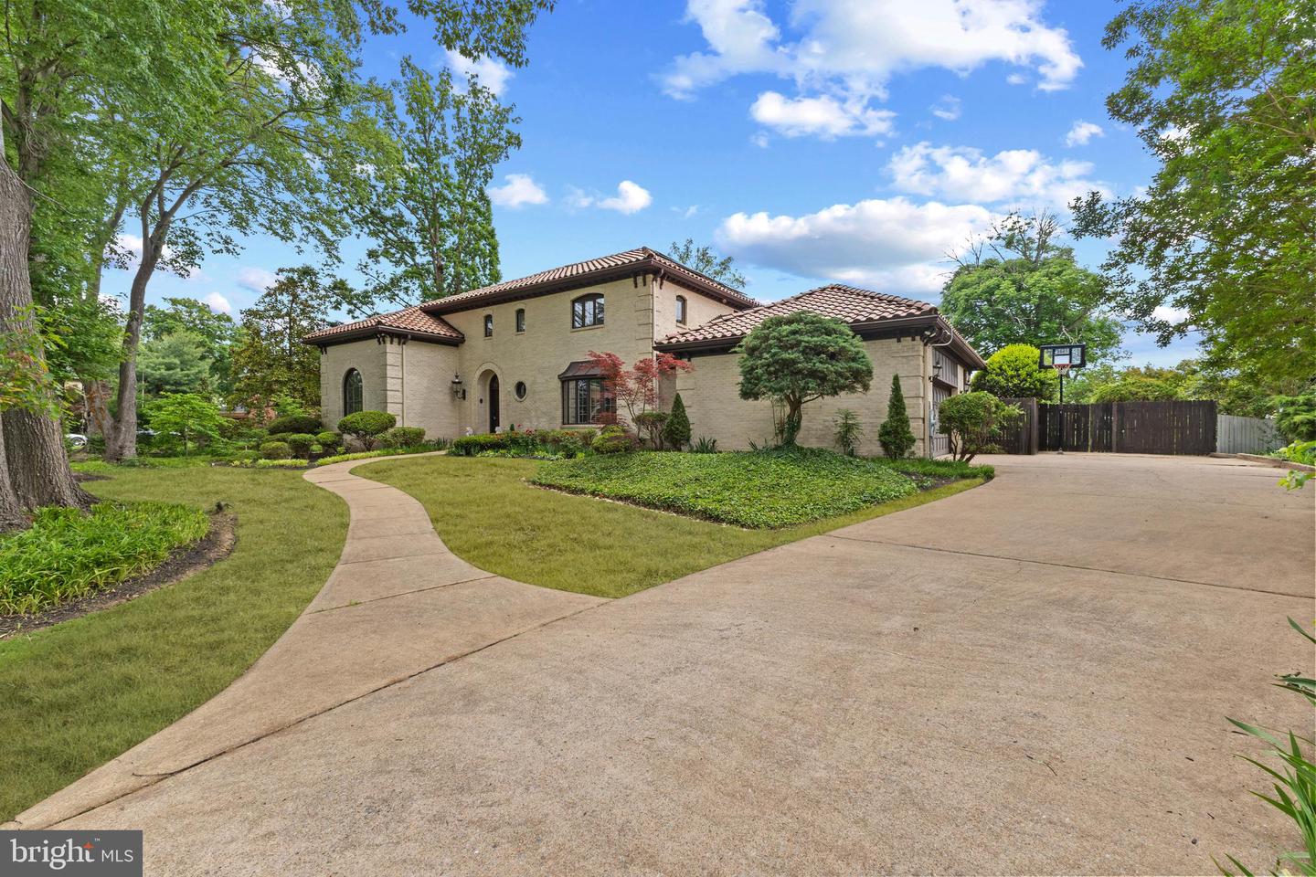 3905 BELLE RIVE TER, ALEXANDRIA, Virginia 22309, 4 Bedrooms Bedrooms, ,3 BathroomsBathrooms,Residential,For sale,3905 BELLE RIVE TER,VAFX2246578 MLS # VAFX2246578