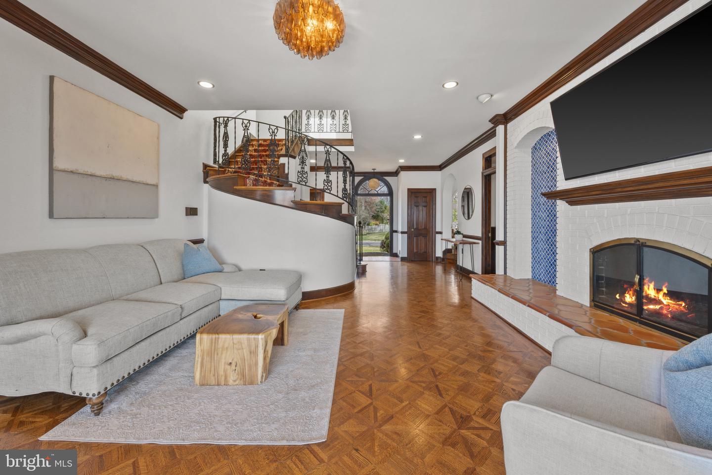 3905 BELLE RIVE TER, ALEXANDRIA, Virginia 22309, 4 Bedrooms Bedrooms, ,3 BathroomsBathrooms,Residential,For sale,3905 BELLE RIVE TER,VAFX2246578 MLS # VAFX2246578