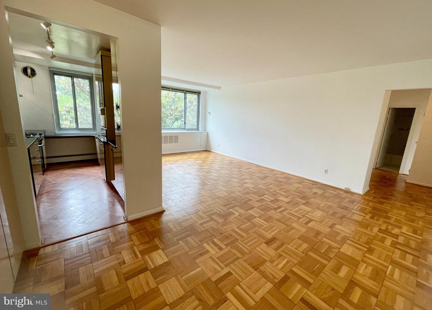 4200 CATHEDRAL AVE NW #918, WASHINGTON, District Of Columbia 20016, 1 Bedroom Bedrooms, ,1 BathroomBathrooms,Residential,For sale,4200 CATHEDRAL AVE NW #918,DCDC2205026 MLS # DCDC2205026
