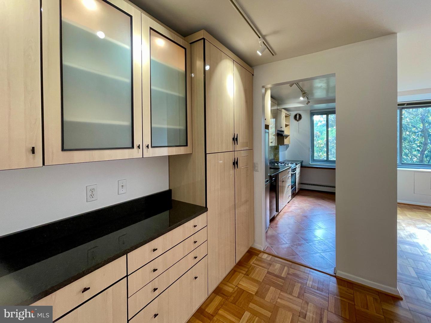 4200 CATHEDRAL AVE NW #918, WASHINGTON, District Of Columbia 20016, 1 Bedroom Bedrooms, ,1 BathroomBathrooms,Residential,For sale,4200 CATHEDRAL AVE NW #918,DCDC2205026 MLS # DCDC2205026
