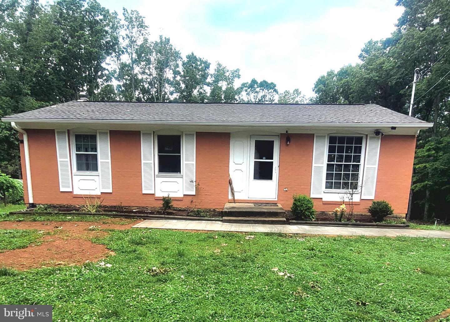 4632 WOODS EDGE RD, TROY, Virginia 22974, 5 Bedrooms Bedrooms, ,2 BathroomsBathrooms,Residential,For sale,4632 WOODS EDGE RD,VAAB2001016 MLS # VAAB2001016