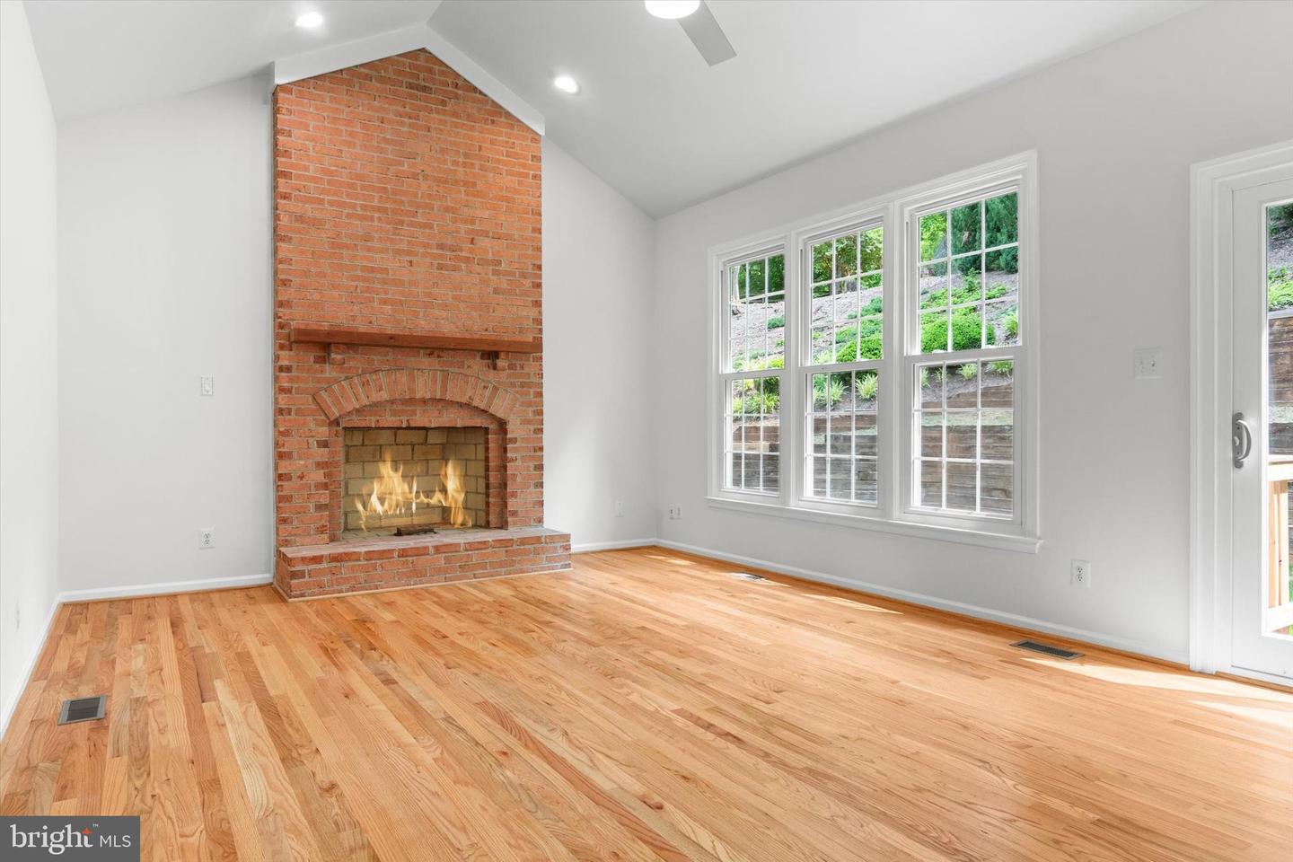 9702 CYMBAL DR, VIENNA, Virginia 22182, 4 Bedrooms Bedrooms, ,3 BathroomsBathrooms,Residential,For sale,9702 CYMBAL DR,VAFX2246734 MLS # VAFX2246734