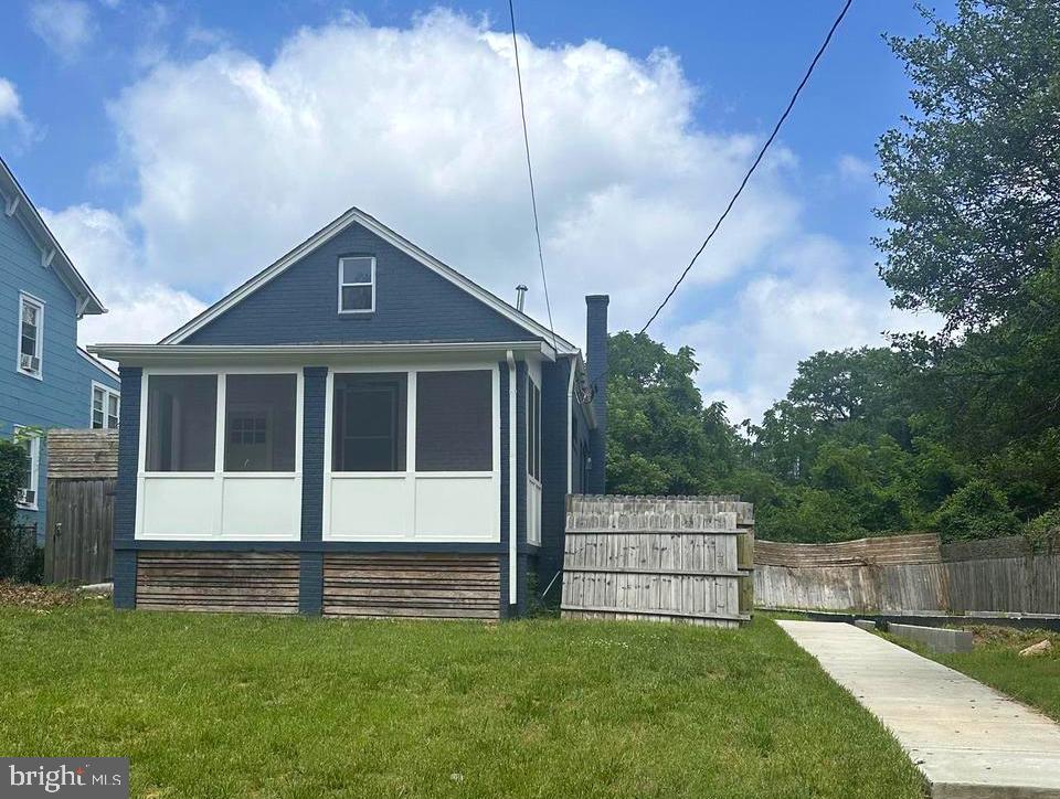 2920 VISTA ST NE, WASHINGTON, District Of Columbia 20018, 3 Bedrooms Bedrooms, ,2 BathroomsBathrooms,Residential,For sale,2920 VISTA ST NE,DCDC2205110 MLS # DCDC2205110