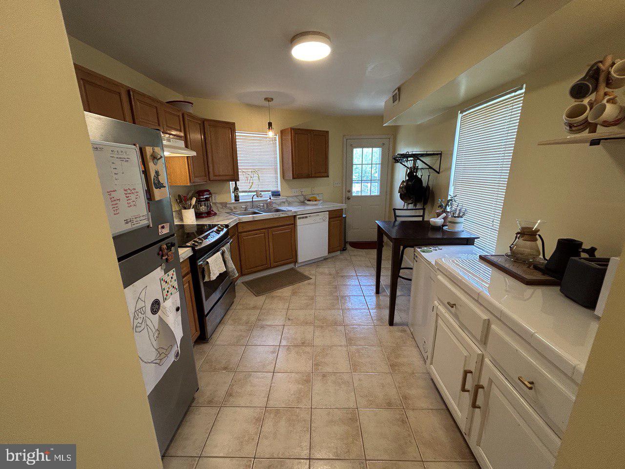 1836 THOMAS ST, RICHMOND, Virginia 23220, 3 Bedrooms Bedrooms, ,2 BathroomsBathrooms,Residential,For sale,1836 THOMAS ST,VARC2000696 MLS # VARC2000696