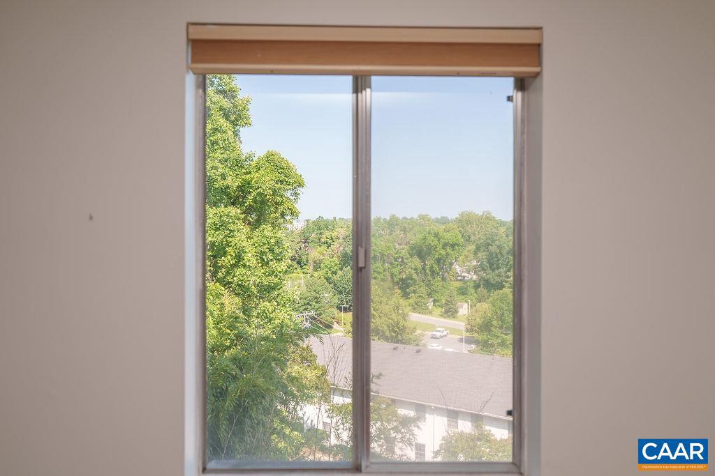 511 N 1ST ST #301, CHARLOTTESVILLE, Virginia 22903, 3 Bedrooms Bedrooms, ,2 BathroomsBathrooms,Residential,For sale,511 N 1ST ST #301,665603 MLS # 665603
