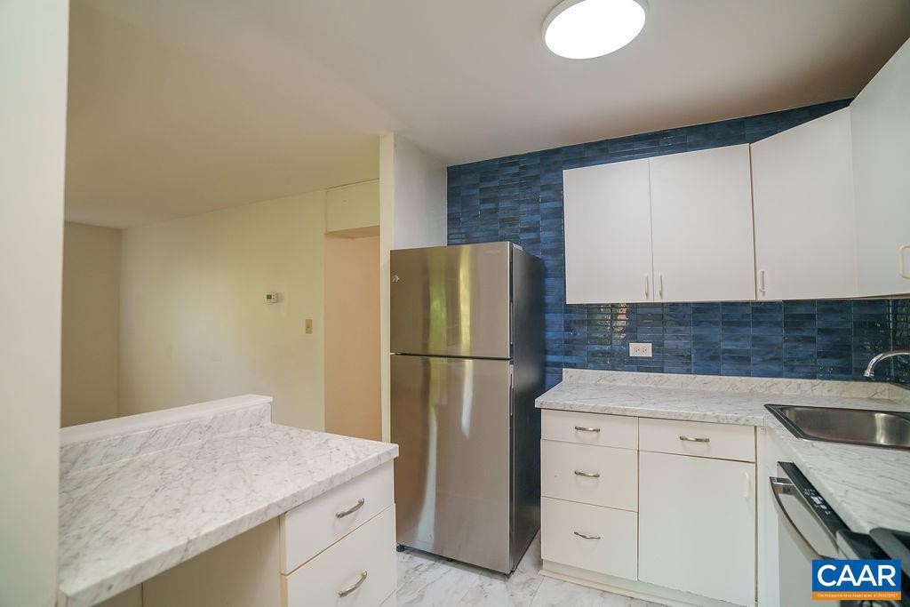 511 N 1ST ST #301, CHARLOTTESVILLE, Virginia 22903, 3 Bedrooms Bedrooms, ,2 BathroomsBathrooms,Residential,For sale,511 N 1ST ST #301,665603 MLS # 665603