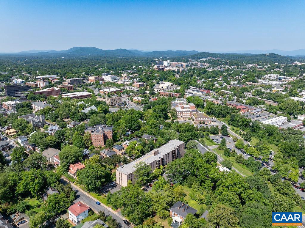 511 N 1ST ST #301, CHARLOTTESVILLE, Virginia 22903, 3 Bedrooms Bedrooms, ,2 BathroomsBathrooms,Residential,For sale,511 N 1ST ST #301,665603 MLS # 665603