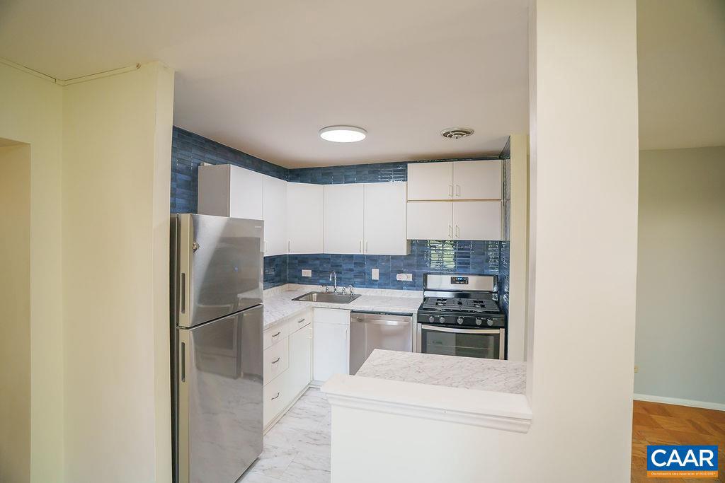511 N 1ST ST #301, CHARLOTTESVILLE, Virginia 22903, 3 Bedrooms Bedrooms, ,2 BathroomsBathrooms,Residential,For sale,511 N 1ST ST #301,665603 MLS # 665603