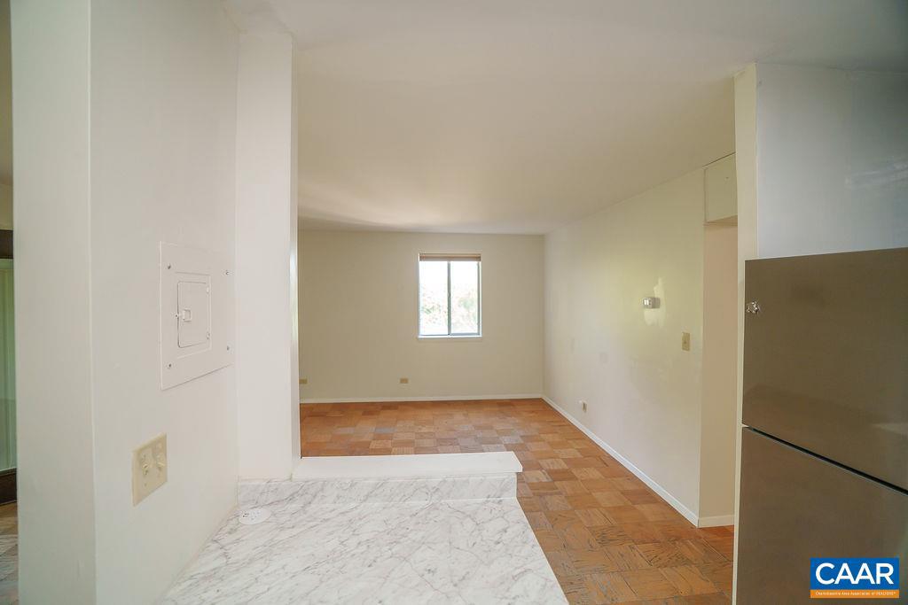 511 N 1ST ST #301, CHARLOTTESVILLE, Virginia 22903, 3 Bedrooms Bedrooms, ,2 BathroomsBathrooms,Residential,For sale,511 N 1ST ST #301,665603 MLS # 665603