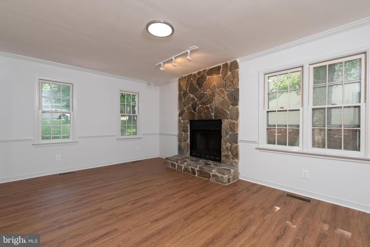 6011 MILL SPRING CT, MIDLOTHIAN, Virginia 23112, 3 Bedrooms Bedrooms, ,2 BathroomsBathrooms,Residential,For sale,6011 MILL SPRING CT,VACF2001182 MLS # VACF2001182