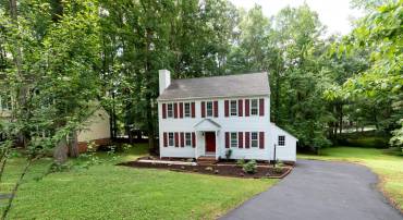 6011 MILL SPRING CT, MIDLOTHIAN, Virginia 23112, 3 Bedrooms Bedrooms, ,2 BathroomsBathrooms,Residential,For sale,6011 MILL SPRING CT,VACF2001182 MLS # VACF2001182