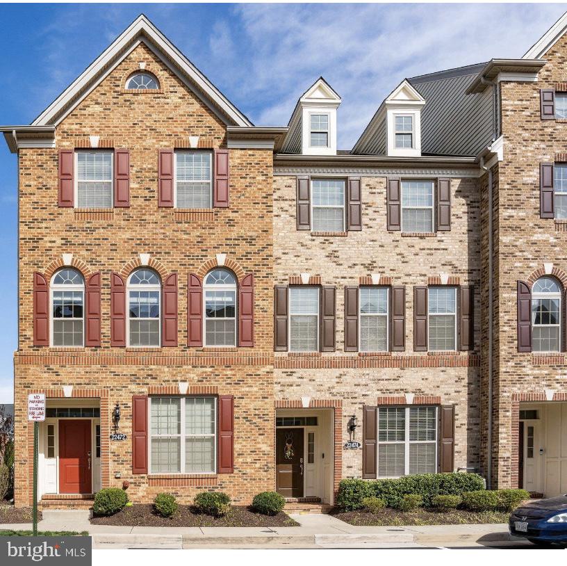 22472 CAMBRIDGEPORT SQ, ASHBURN, Virginia 20148, 4 Bedrooms Bedrooms, ,3 BathroomsBathrooms,Residential,For sale,22472 CAMBRIDGEPORT SQ,VALO2099278 MLS # VALO2099278
